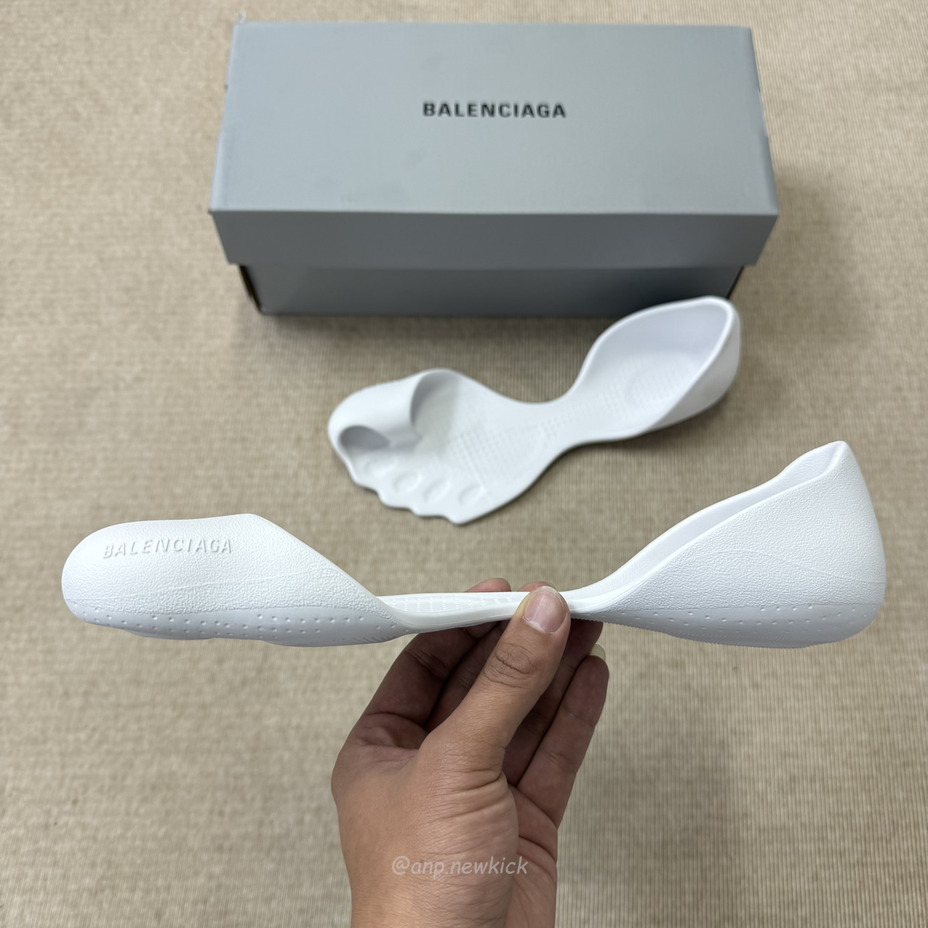 Balenciaga Sandals Zero (2) - www.newkick.org